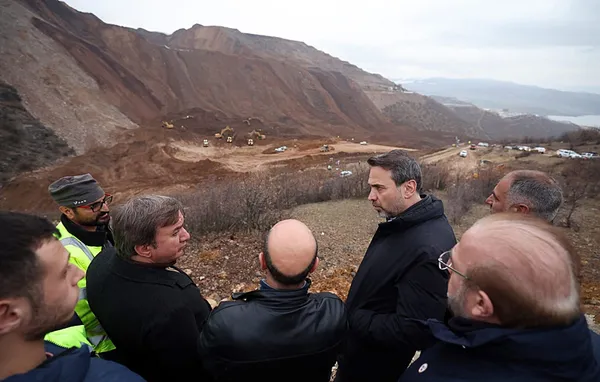 9 işçinin kaybolduğu maden sahası | Bakan Bayraktar’dan önemli açıklama: Çalışmalar devam ediyor