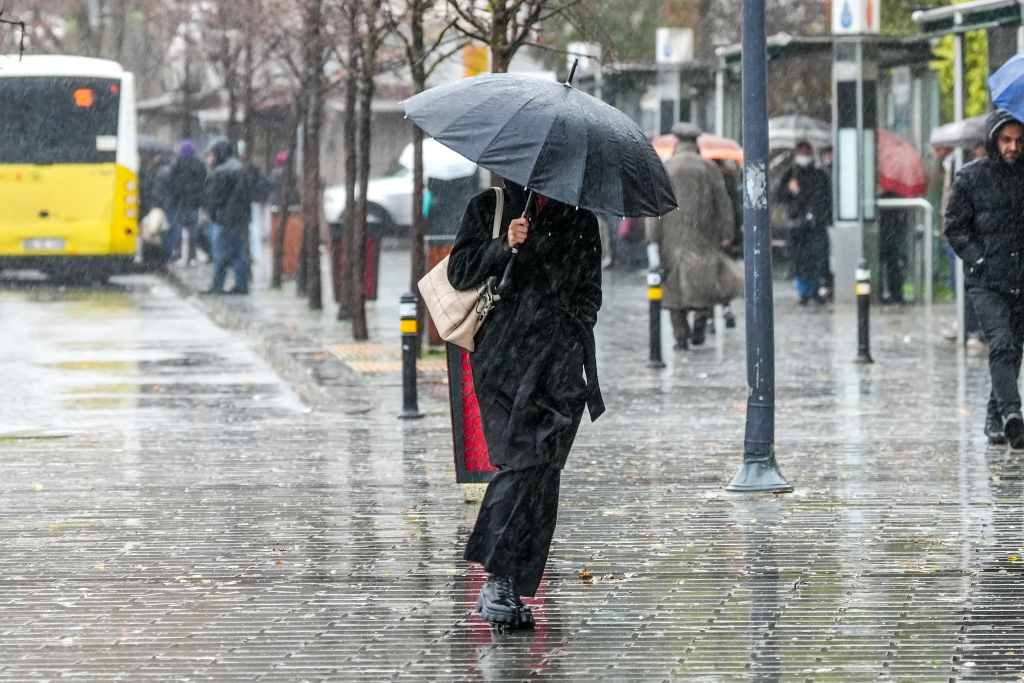 Mart kapıdan baktıracak! O saatlere dikkat: yağış etkisini artırıyor
