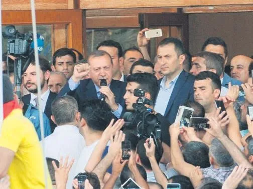 Cumhurbaşkanı Erdoğan böyle kurtuldu - 1