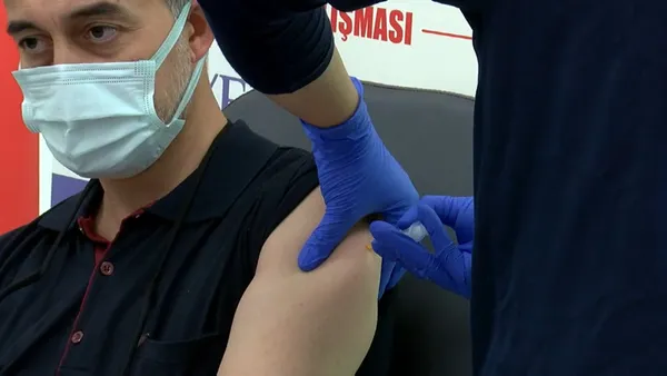 Son dakika: Yerli aşı Turkovac’ta flaş gelişme! Gönüllülere uygulanmaya başlandı