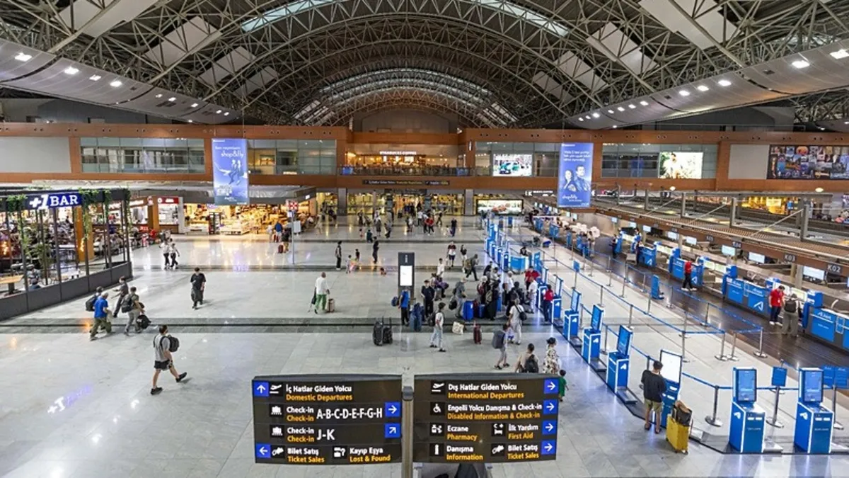 Sabiha Gökçen Havalimanı'nda tüm zamanların uçuş ve yolcu rekoru