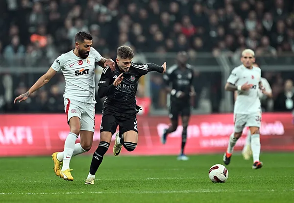 canli-besiktas-galatasaray-canli-anlatim-besiktas-galatasaray-macinda-ilk-duduk-sesi-1709485421190.jpg Dev derbide zafer Galatasaray'ın! Aslan tekrardan zirvenin sahibi - 3