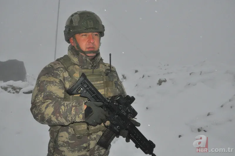 7 üs bölgesi kuruldu! Geçiş yolları ateş altında... 14