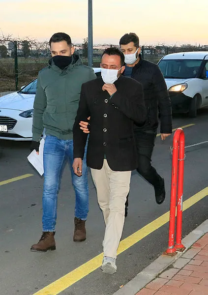 Adana merkezli 13 ilde oto hırsızlık şebekesine operasyon: 49 gözaltı kararı