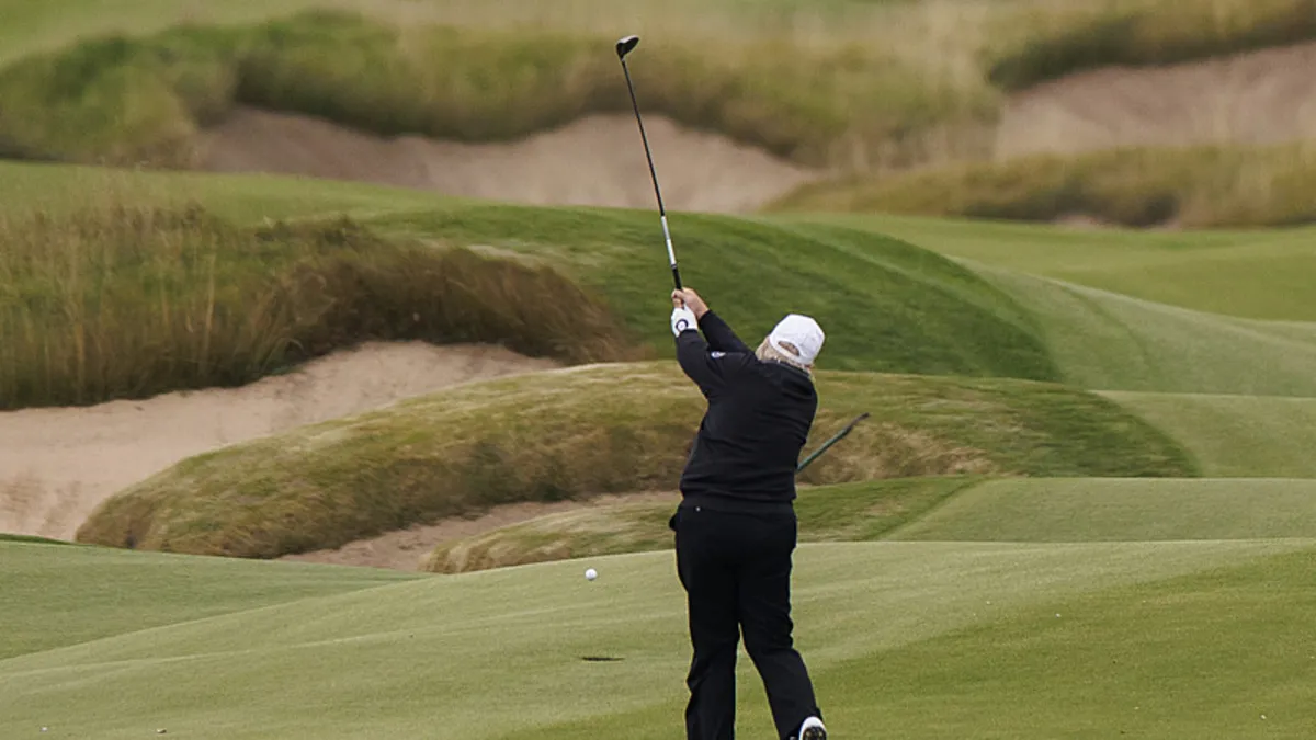 Trump'tan golf kulübünde olay hareket! Hava sahasını ihlal eden sivil uçaklar askeri jetlerle uzaklaştırıldı