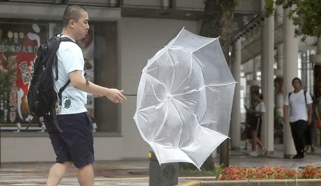Japonya’da fırtına hayatı felç etti! 600 bin kişinin tahliyesi isteniyor - 4