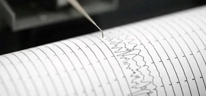 Papua Yeni Gine'de 6,5 büyüklüğünde deprem