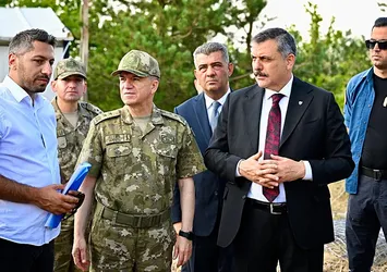 Askeri tesis inşaatlarını incelediler