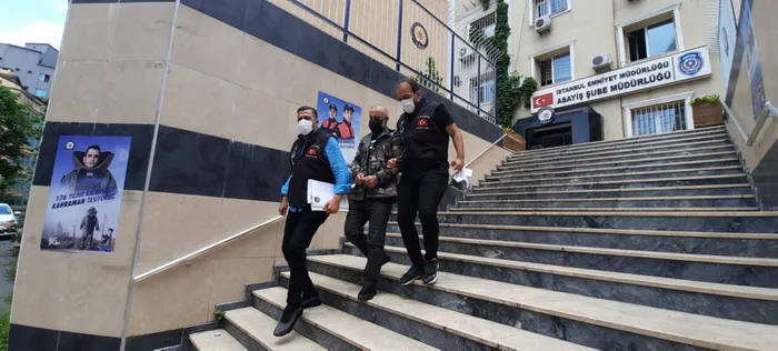 Son dakika: Ümraniye'deki kazadan gönül ilişkisi çıktı! Bacağından vurulmuş halde direksiyona geçmişti - 2