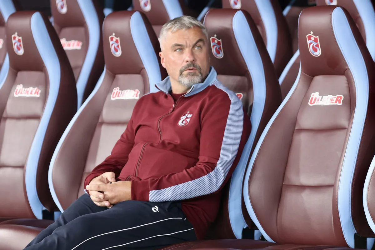 thomas-reisten-salah-sozleri-kups-macinda-oynayacak-mi-1791998935420.jpg Trabzonspor Teknik Direktörü Thomas Reis, KuPS maçı öncesi konuştu: Mohamed Salah'ın ilk 11 kararını maç günü verecek - 1