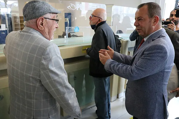 CHP’li Tanju Özcan kendisine ceza aldırtan HDP’ye kına gönderdi! Türk milletinin altını oyan HDP denen yapıyla mücadelem bitmeyecek