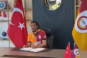 Sane Galatasaray formasıyla imzayı attı!