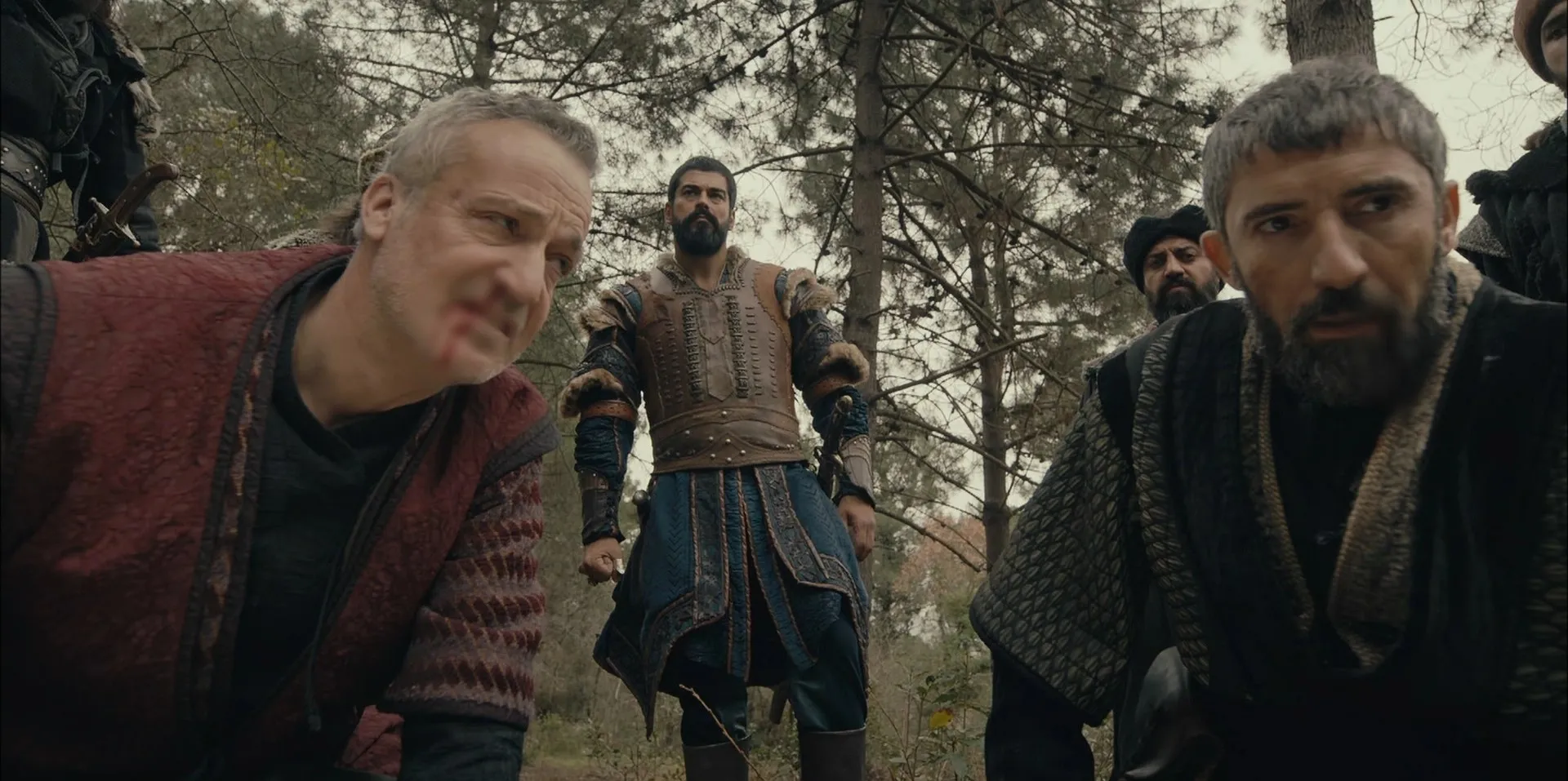 Kuruluş Osman 53. bölüm | Osman Bey hainleri tek tek avladı! Hazal Hatun, Melik ve Süleyman kıskıvrak yakalandı