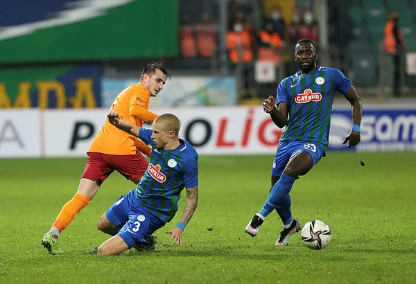 Galatasaray Teknik Direktörü Fatih Terim Rizespor maçı sonrasında konuştu Galatasaray reaksiyon gösterir ve karakter koyar Galatasaray budur