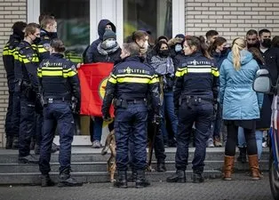 PKK destekçileri Hollanda’da OPCW binasını bastı: 50 gözaltı
