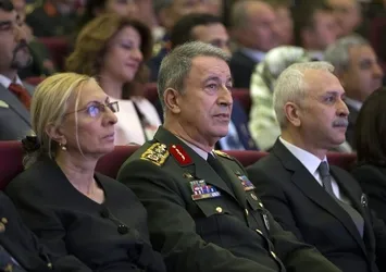 Hulusi Akar'ın eşi Şule Akar 15 Temmuz gecesini ilk kez anlattı