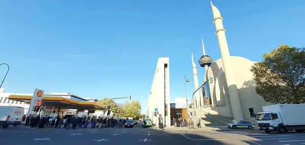 Almanya’nın Köln kentinde bomba alarmı!