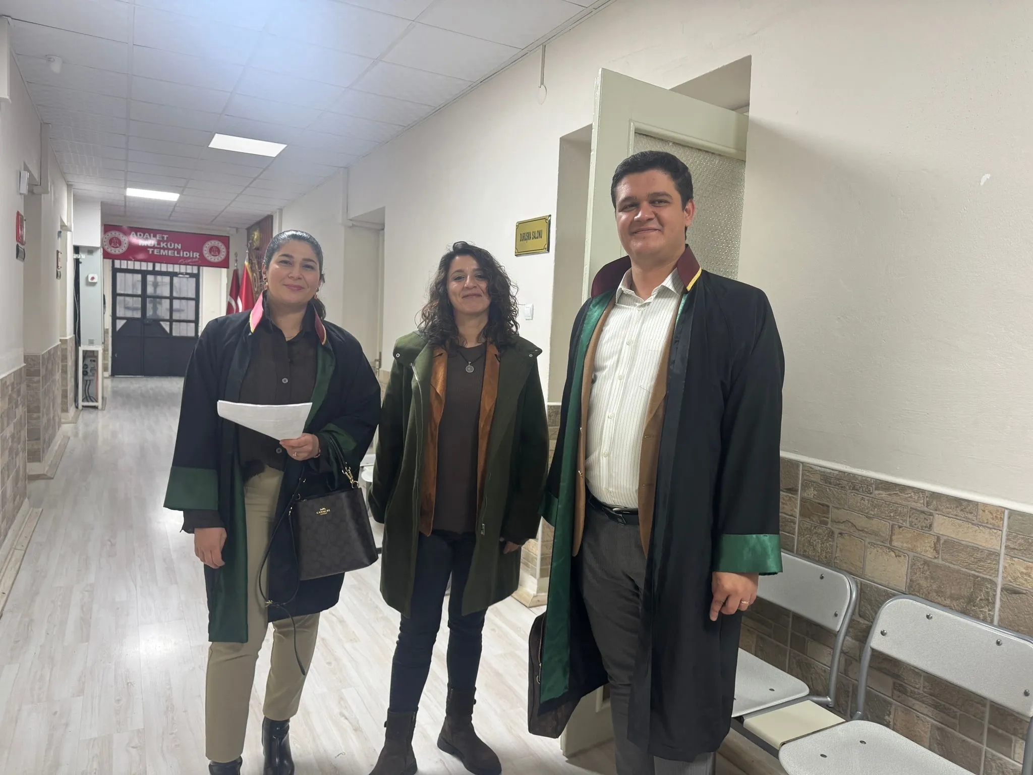 Metin Akpınar biyolojik kızı Duygu Nebioğlu'na 6 milyon TL ödeyecek