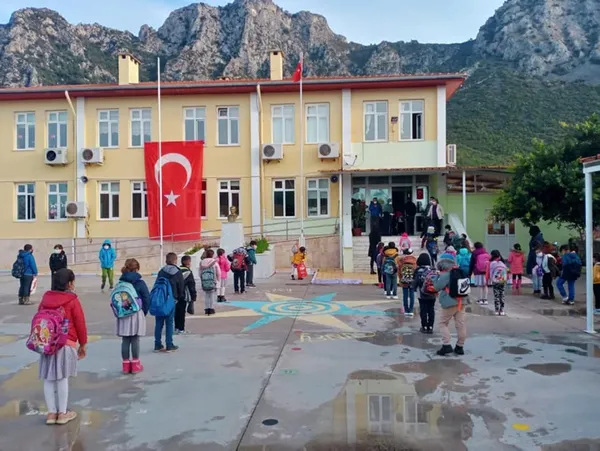 Okullar ne zaman açılacak | Milli Eğitim Bakanı Ziya Selçuk’tan flaş açıklama