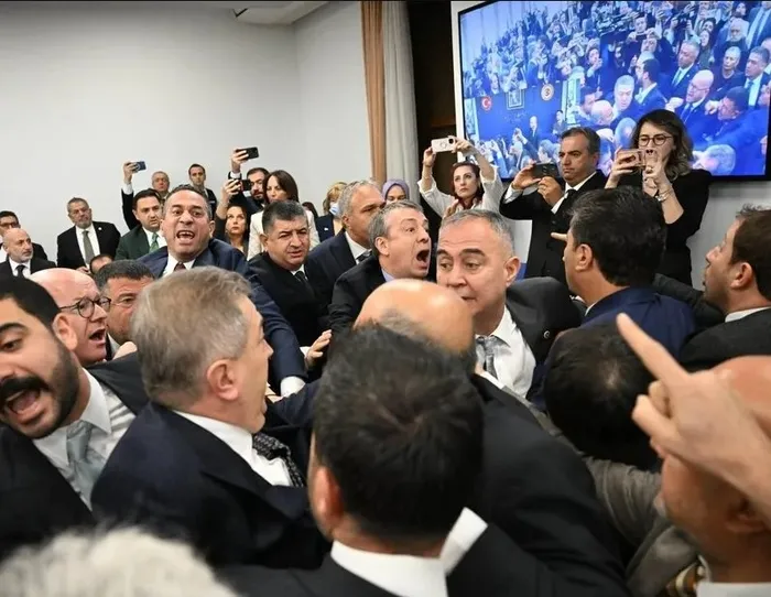 İçişleri Bakanı Yerlikaya’dan CHP’li Başarır’a sert yanıt: Haddini bilerek konuş