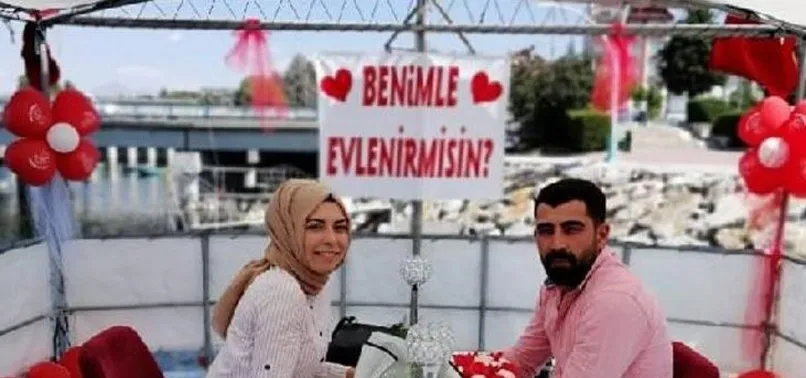 Genç kız sürpriz evlilik teklifinden sonra kalp krizinden öldü!
