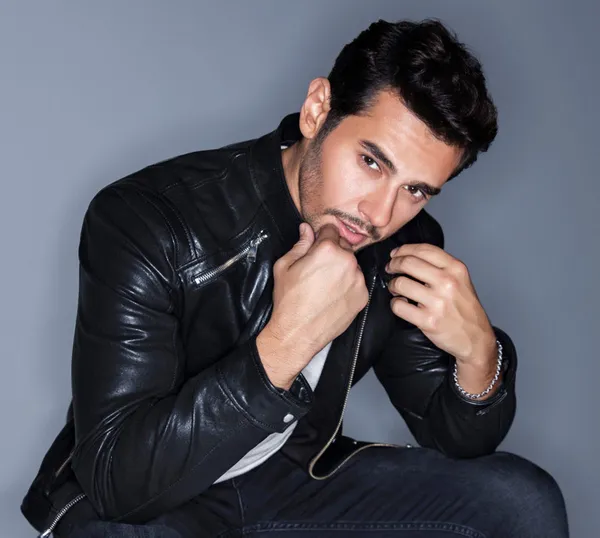 Vize krizi! Almanya’ya sokulmayan Cem Belevi gözaltına alınmak istendi