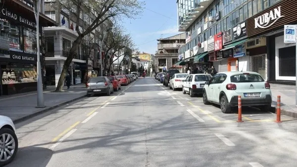 cok-yuksek-riskli-o-ilin-valiliginden-vatandaslara-flas-cagri-gonullu-olarak-evlerimizde-kalalim-1614971328848.jpg Çok yüksek riskli o ilin valiliğinden vatandaşlara flaş çağrı! "Gönüllü olarak evlerimizde kalalım" - 1