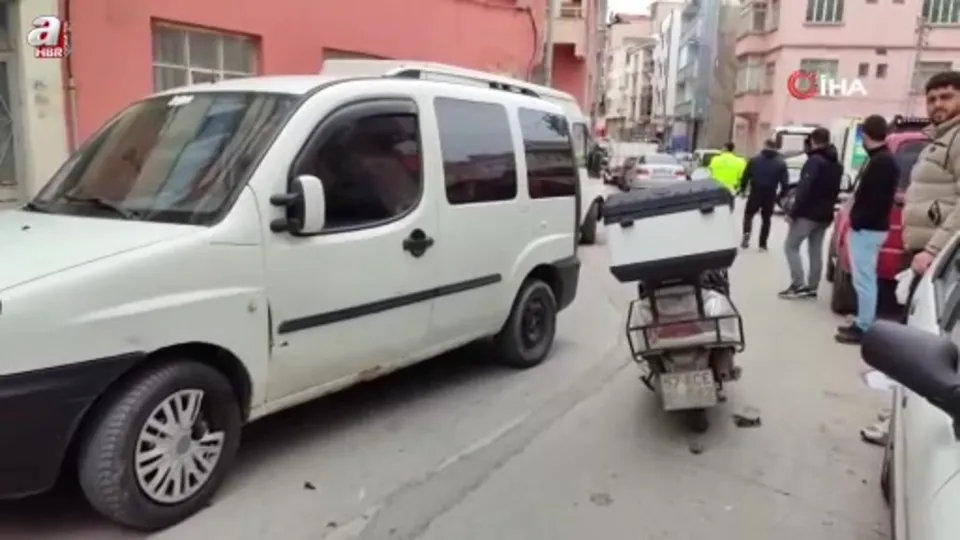 Otomobil ile motosiklet çarpıştı