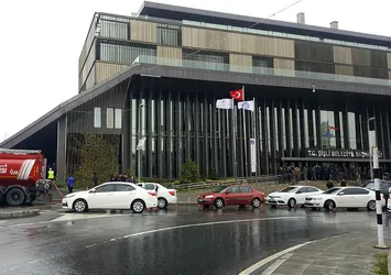 Son dakika: Şişli Belediye binasında yangın