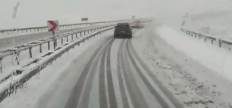 Ankara'da kar yağışı başladı