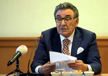 Aydın Doğan tüm davaları geri çekti