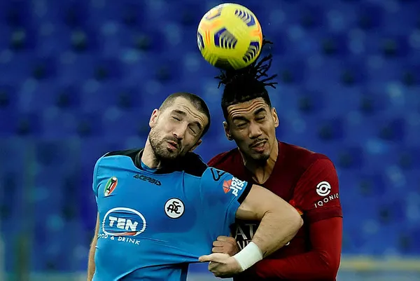 italyada-zirve-yarisi-kizisti-milan-yenildi-takipcisi-inter-firsat-tepti-1611431246352.jpg İtalya'da zirve yarışı kızıştı! Milan yenildi, takipçisi Inter fırsat tepti - 3