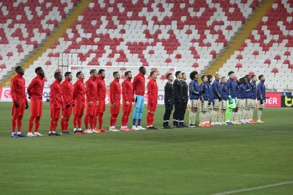 Sivasspor 1-1 Fenerbahçe MAÇ SONUCU ÖZET