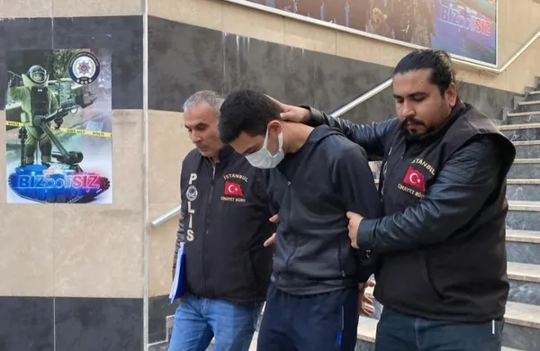 oz-babasini-13-yerinden-bicaklayarak-oldurdu-bize-cok-cektirdi-1650977031992.jpg Öz babasını 13 yerinden bıçaklayarak öldürdü: Bize çok çektirdi - 1