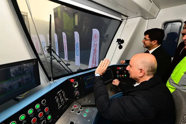 Bakan Karaismailoğlu, Halkalı-İstanbul Havalimanı Metro Hattı Depo Sahası açılışında konuştu! Muhalefete gönderme - 2
