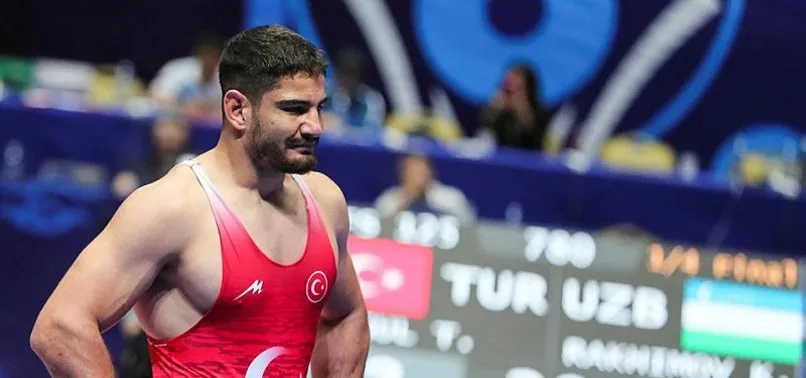 Taha Akgül finale yükseldi