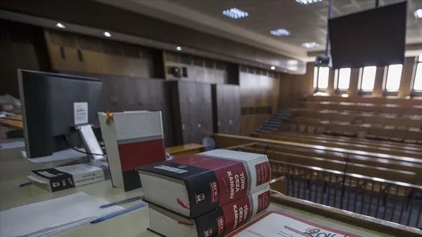 FETÖ’cü 9 eski subayı yargılandığı davada karar