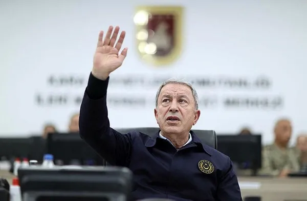 milli-savunma-bakani-hulusi-akar-acikladi-61-terorist-olduruldu-1651483645856.jpeg Milli Savunma Bakanı Hulusi Akar açıkladı! 61 terörist öldürüldü - 6