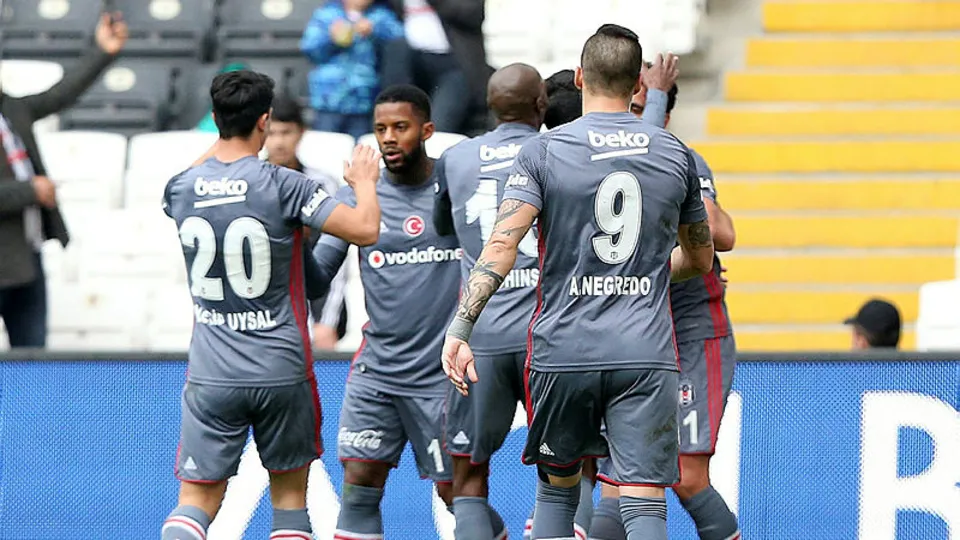 Beşiktaş'ın başına talih kuşu kondu