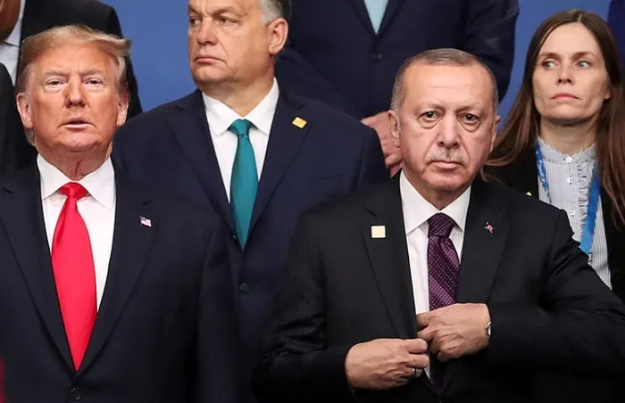 siyonist-medyasinda-baskan-erdogan-panigi-israilin-hazirlanmasi-gerekiyor-1734962326366.jpg ABD'nin 47. Başkanı olmaya hazırlanan Donald Trump ve Başkan Recep Tayyip Erdoğan NATO Zirvesi'nde (AA)