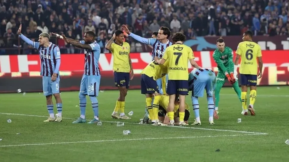 Olaylı Trabzonspor - Fenerbahçe maçının faturası belli oldu! Kim, kaç maç ceza alacak? İşte madde madde kurallar
