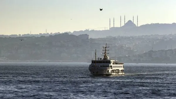 istanbulda-vapur-seferlerine-lodos-engeli-1674229351236.jpg İstanbul'da vapur seferlerine lodos engeli - 1