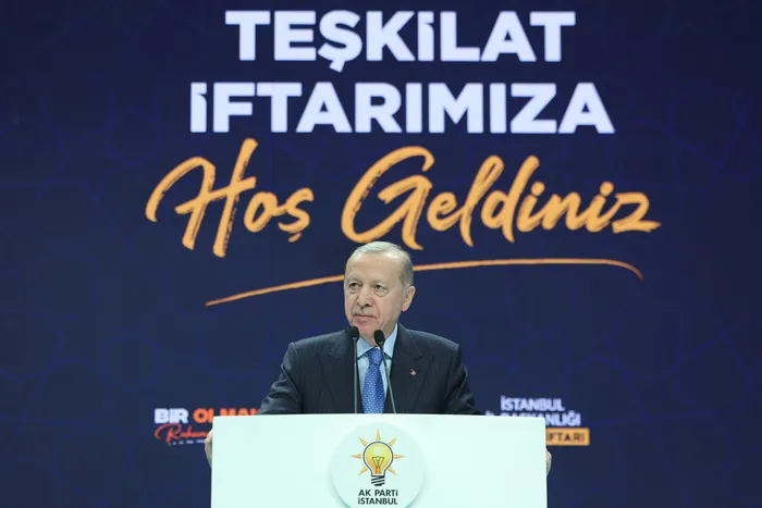 baskan-erdogan-irana-saldirilardan-uzuntu-ve-endise-duyuyoruz-1772306191807.jpg Başkan Erdoğan: "İran'a saldırılardan üzüntü ve endişe duyuyoruz" - 3