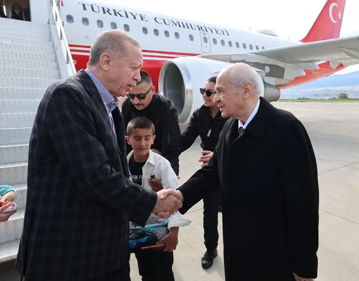 Başkan Erdoğan Gaziantep’te köy evinde vatandaşlarla bir araya geldi