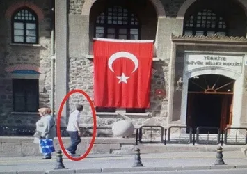 Elinde patladı