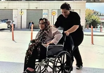 Hobi bahçesinde piknik yaparken yılan saldırısına uğradı!