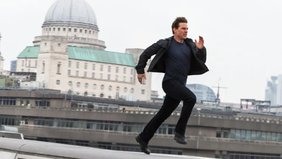 Koronavirüs Tom Cruise'u da vurdu! Çekimler durduruldu