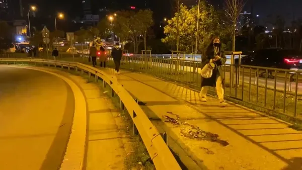 bosanmayi-hazmedemedi-uskudarda-sokak-ortasinda-kursun-yagmuru-1636873009538.jpg Boşanmayı hazmedemedi! Üsküdar’da sokak ortasında kurşun yağmuru - 2