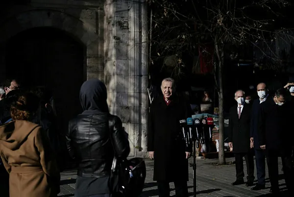 İletişim Başkanı Fahrettin Altun Başkan Erdoğan ile gazetecilerin fotoğraflarını çekti - 5