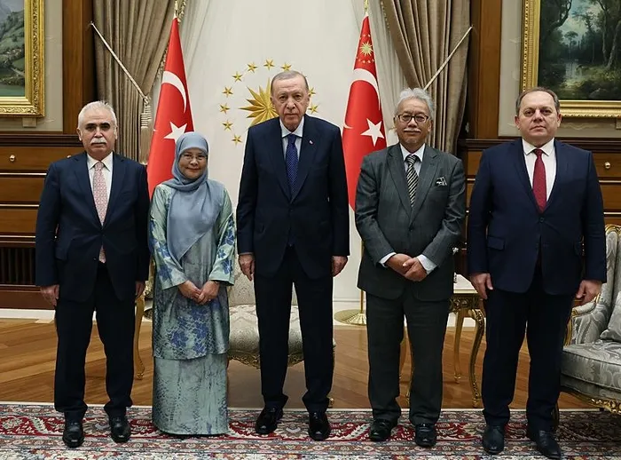 Başkan Erdoğan Malezya Yüksek Mahkeme başkanlarını kabul etti